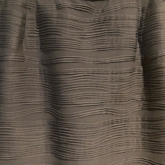 Alfani Gray Skirt with horizontal lines. Size 14w. - Picture 4 of 8